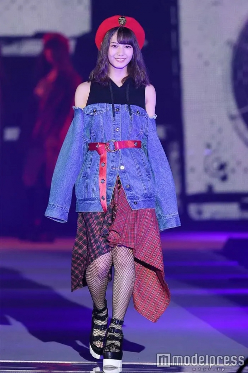 小坂菜绪
