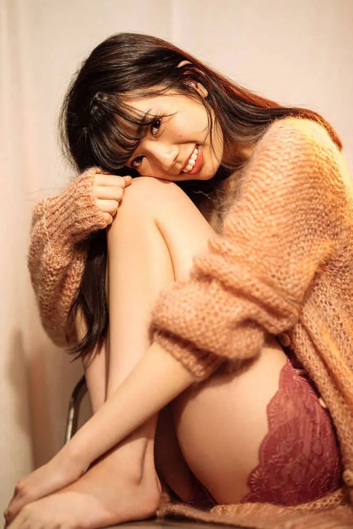 高本彩花
