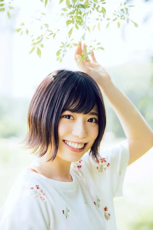 东村芽依