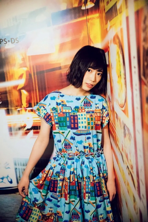 东村芽依