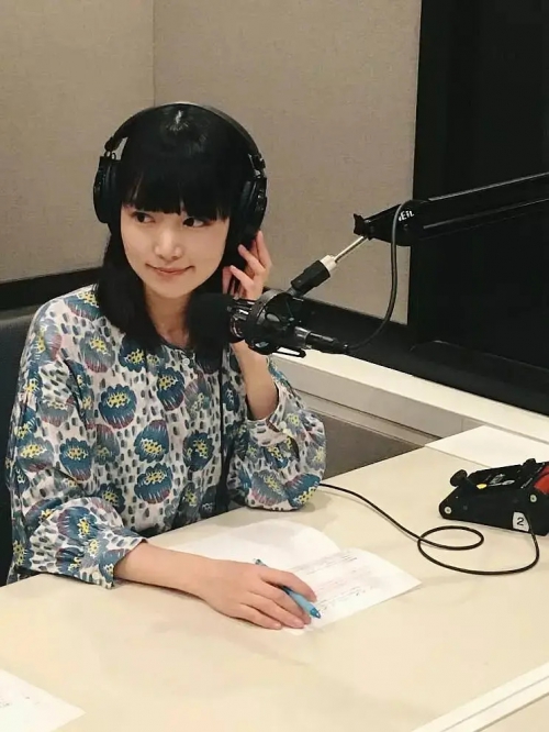 小川纱良