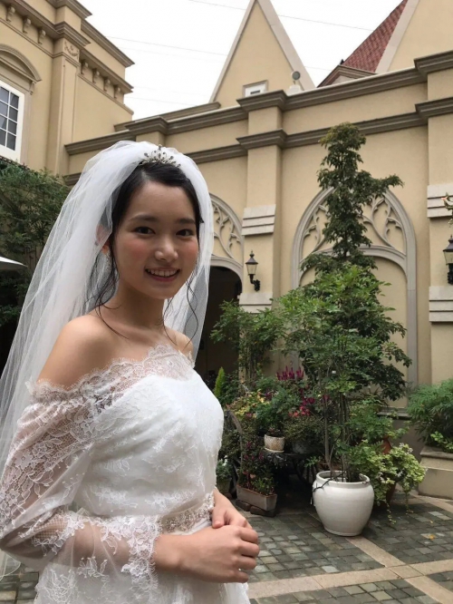 小川纱良