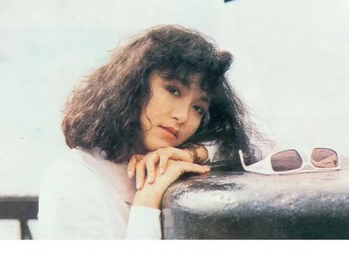 张凤妮