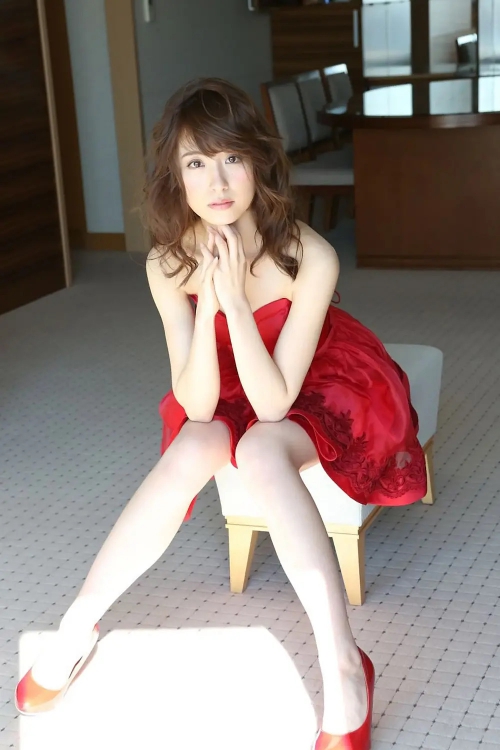 卫藤美彩