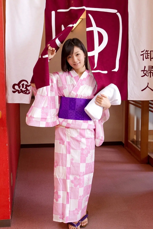 阶户瑠李