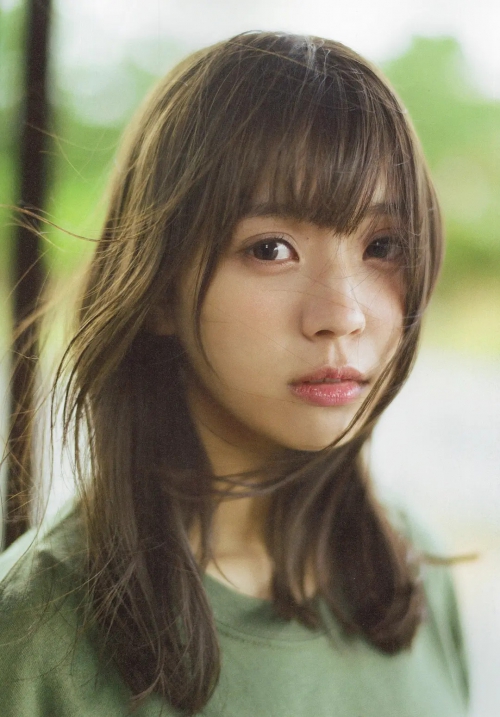 小林由依