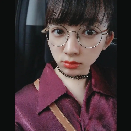 佐藤诗织
