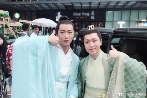 李嘉铭
