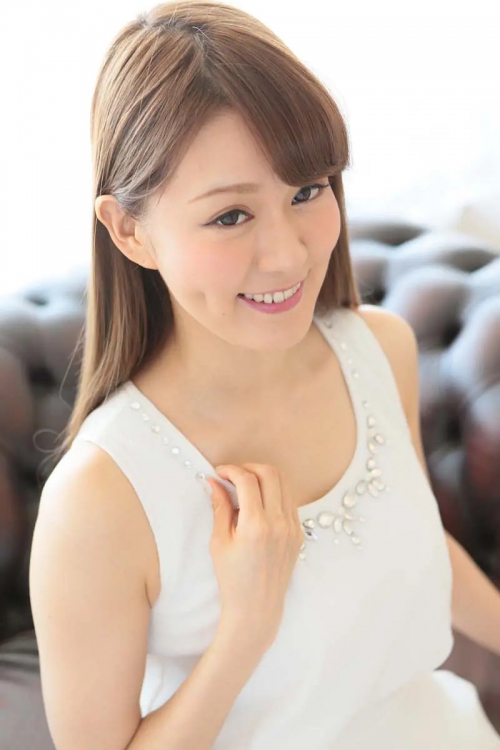 白咲莉乃