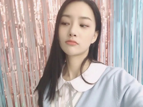 范琦文