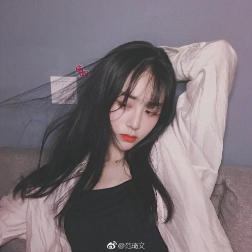 范琦文