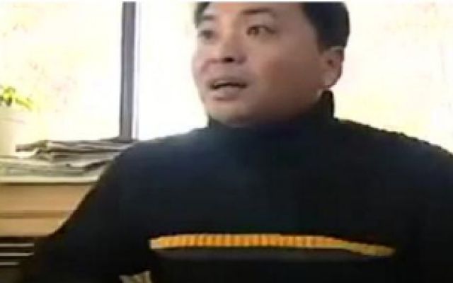 修马桶师傅冒充导演，面试女演员被戳穿，这场面尴尬了