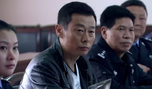 摘下你的面具