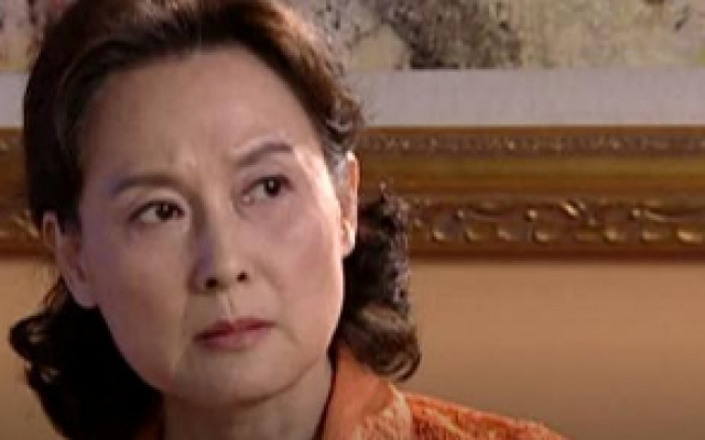 邱莉莉得知孙女受欺负，故意在大承楼下按喇叭扰民