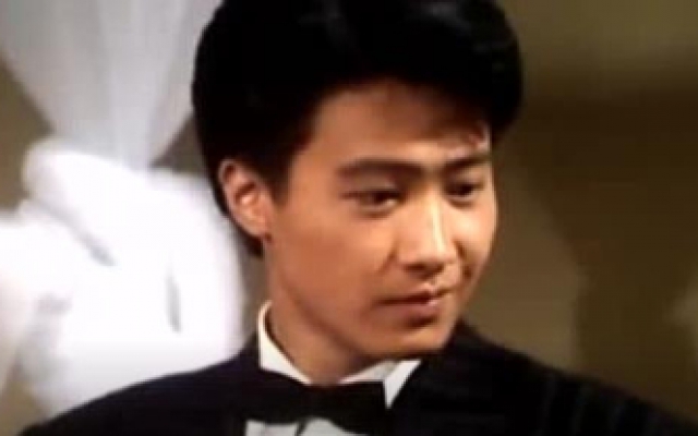 黎明陈松伶早期主演电视剧《天涯歌女》，两个人真是郎才女貌啊