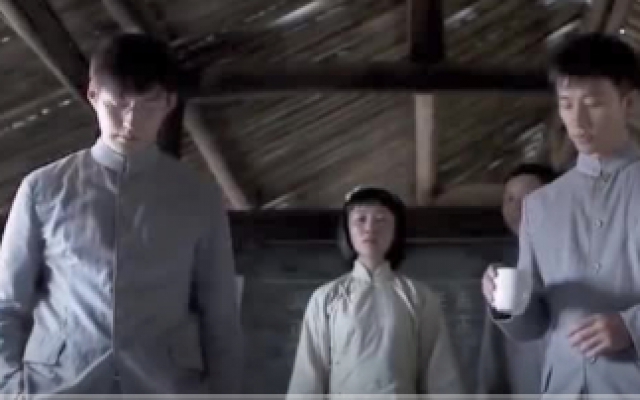 原来妹子太直接了也不好，把小伙都吓跑了！