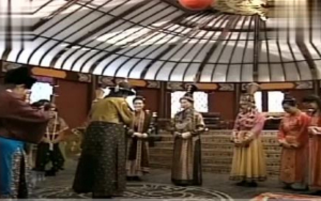 港剧：准备离开的丽君被王爷带去见太皇太后，孟大夫也被皇上召见
