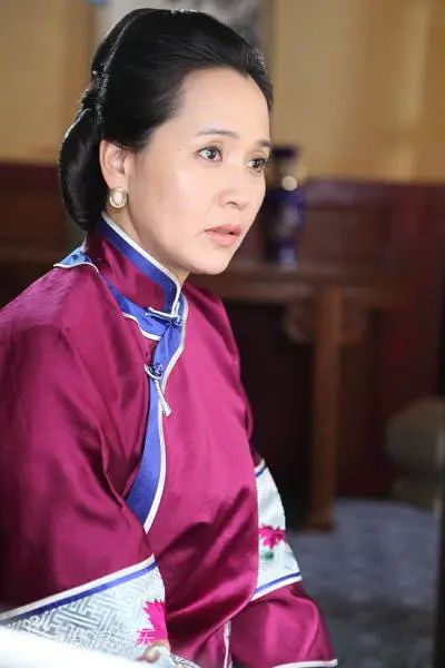 百媚千娇