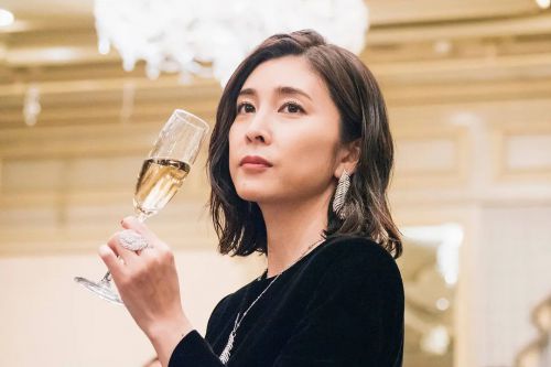 丑闻专门律师