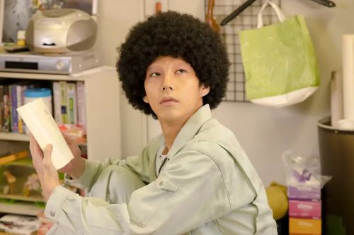 爆炸头田中 アフロ田中