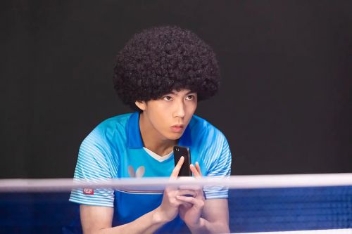 爆炸头田中 アフロ田中