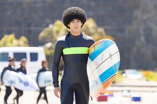 爆炸头田中 アフロ田中