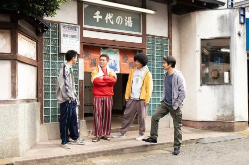 爆炸头田中 アフロ田中