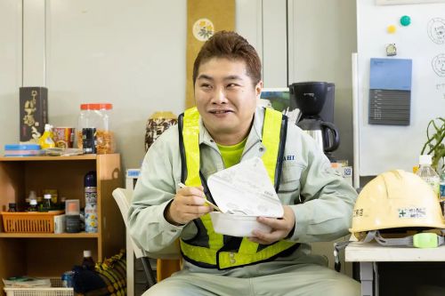 爆炸头田中 アフロ田中