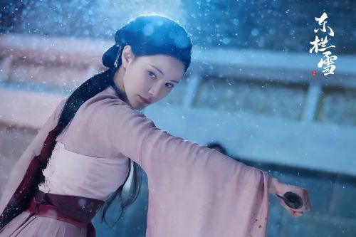 东栏雪