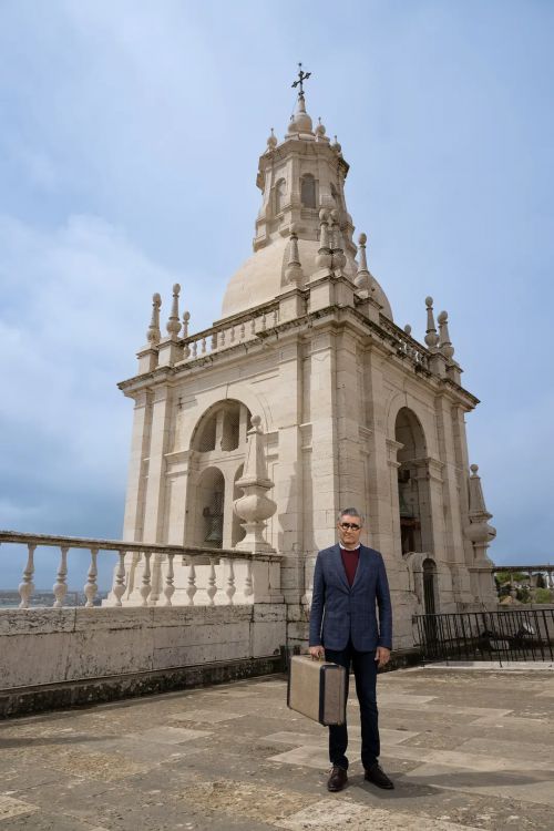 尤金·列维的宅老爹旅行 第一季