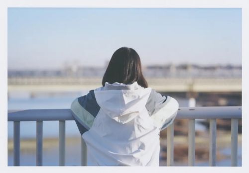 屏住呼吸 