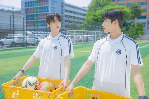 求安慰少年
