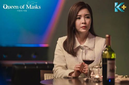 假面女王