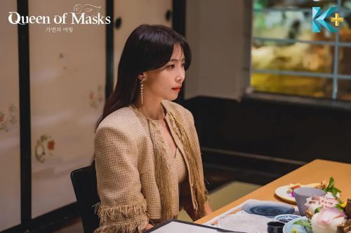 假面女王