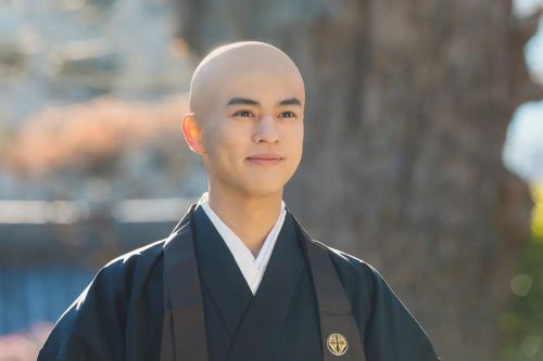女高中生成为僧人 女子高生、僧になる。