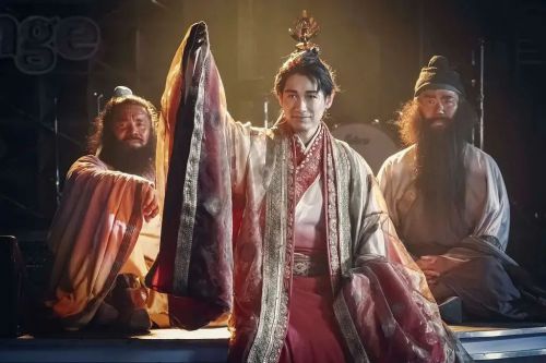 派对浪客孔明 パリピ孔明